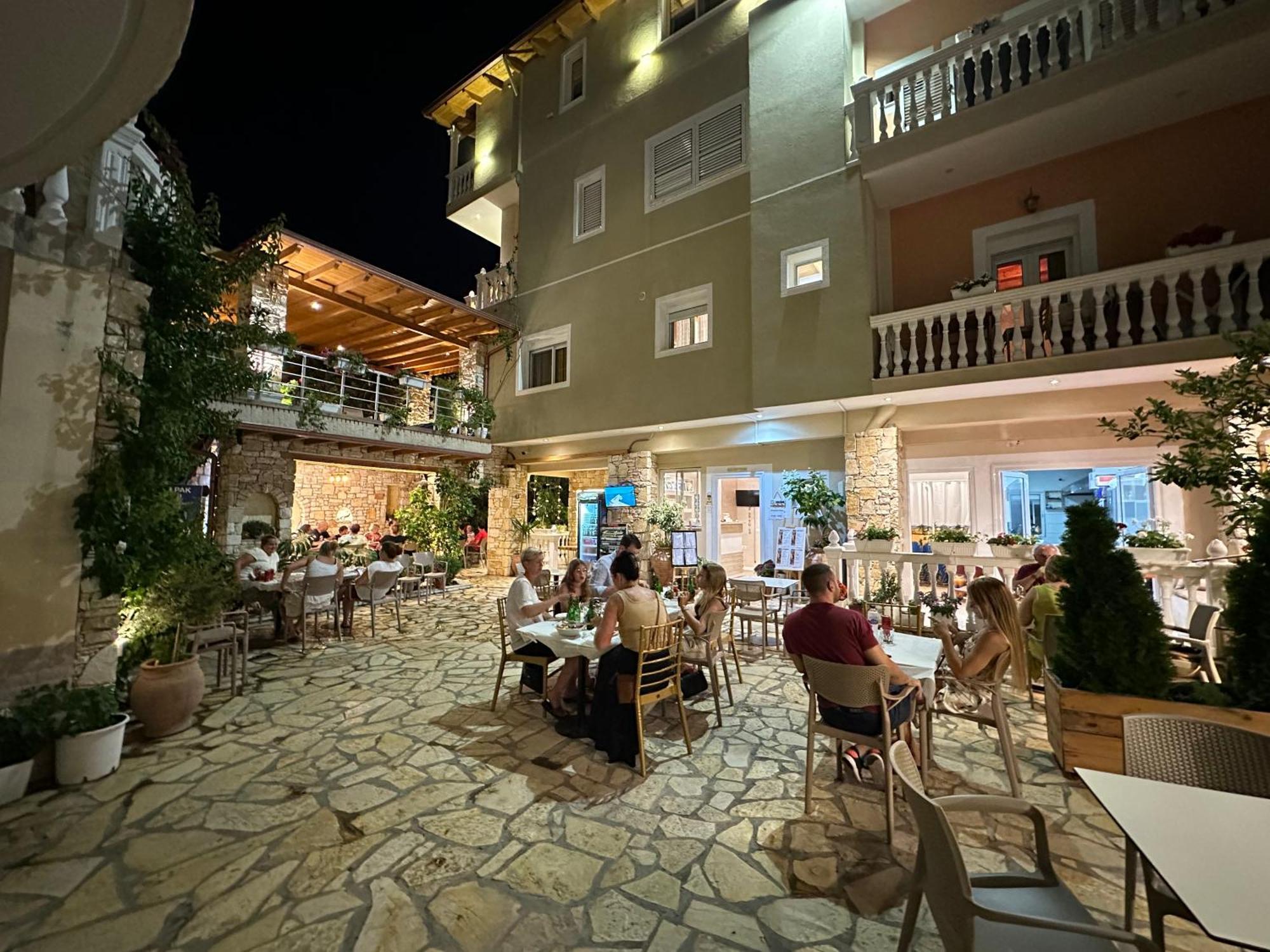 Vila Arial Vlorë Exterior foto
