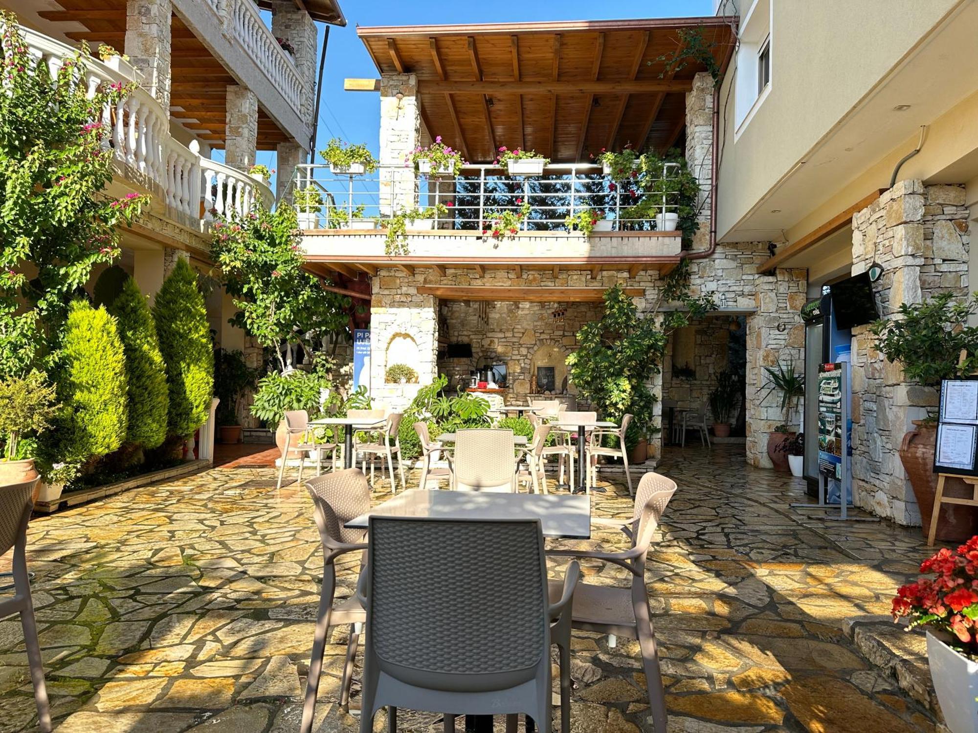 Vila Arial Vlorë Exterior foto